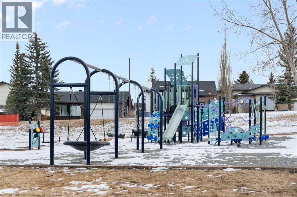 Single Family House Bungalow for Sale in  Berkley Drive NW Beddington Heights Calgary 