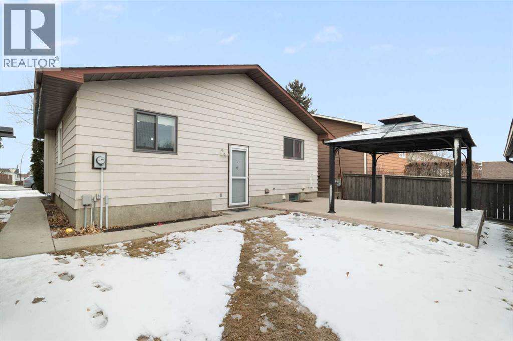 Single Family House Bungalow for Sale in  Berkley Drive NW Beddington Heights Calgary 