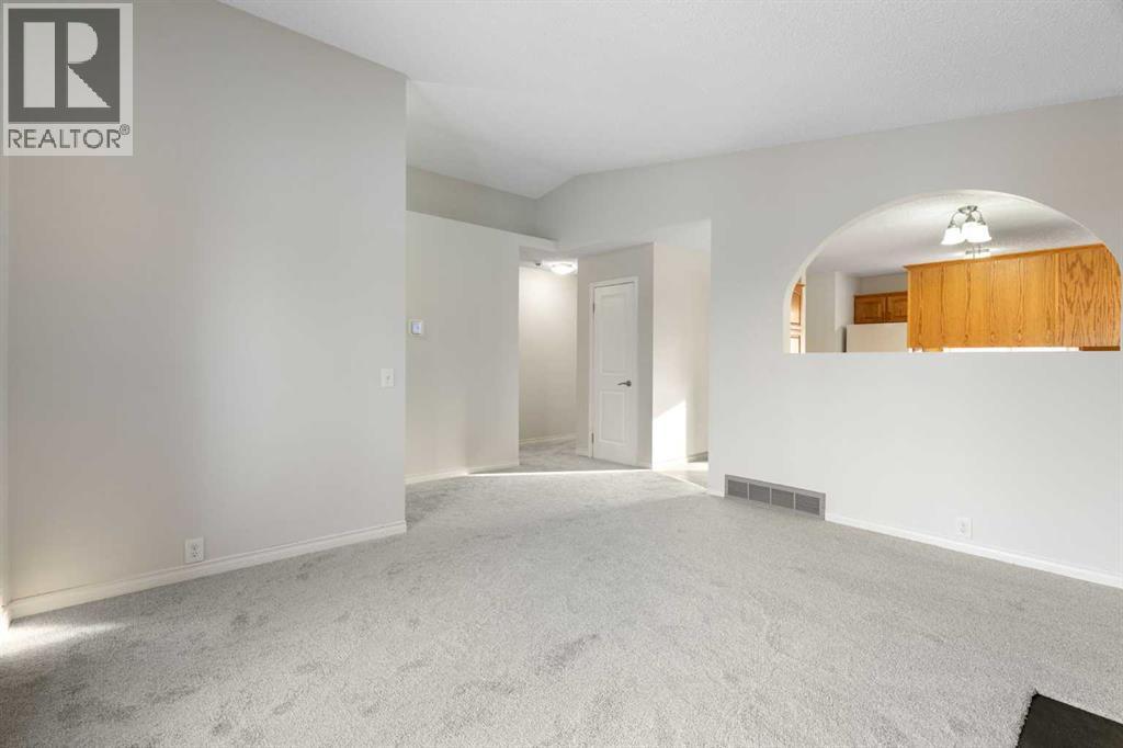 Single Family House Bungalow for Sale in  Berkley Drive NW Beddington Heights Calgary 