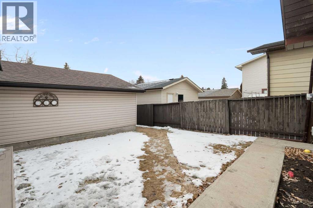 Single Family House Bungalow for Sale in  Berkley Drive NW Beddington Heights Calgary 