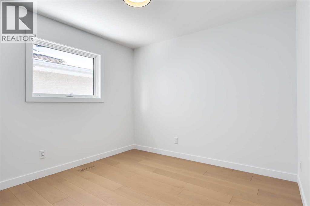 Single Family House Bungalow for Sale in  Edgevalley Close NW Edgemont Calgary 