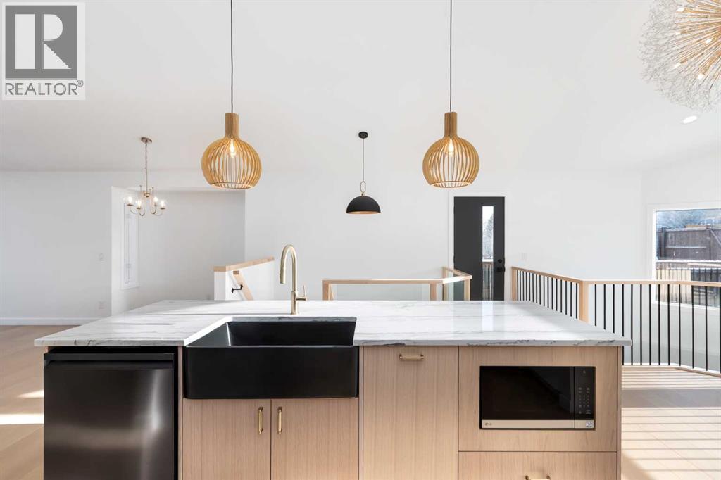 Single Family House Bungalow for Sale in  Edgevalley Close NW Edgemont Calgary 