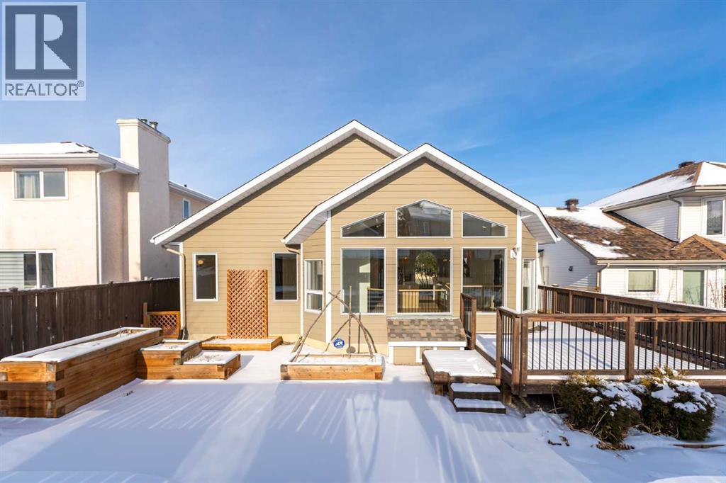 Single Family House Bungalow for Sale in  Edgevalley Close NW Edgemont Calgary 