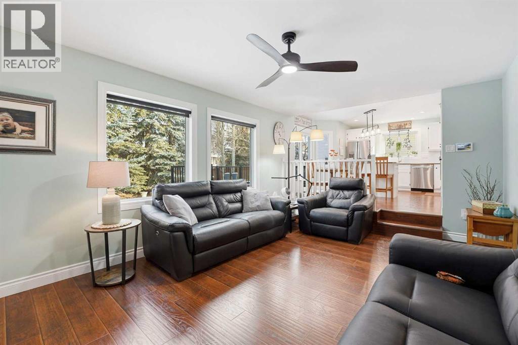 Single Family House for Sale in  Millrise Drive SW Millrise Calgary 