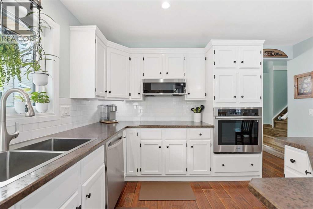 Single Family House for Sale in  Millrise Drive SW Millrise Calgary 