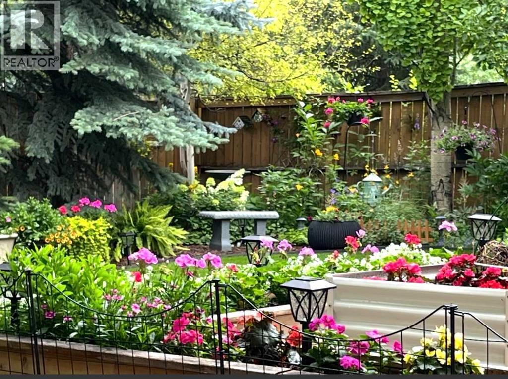 Single Family House for Sale in  Millrise Drive SW Millrise Calgary 