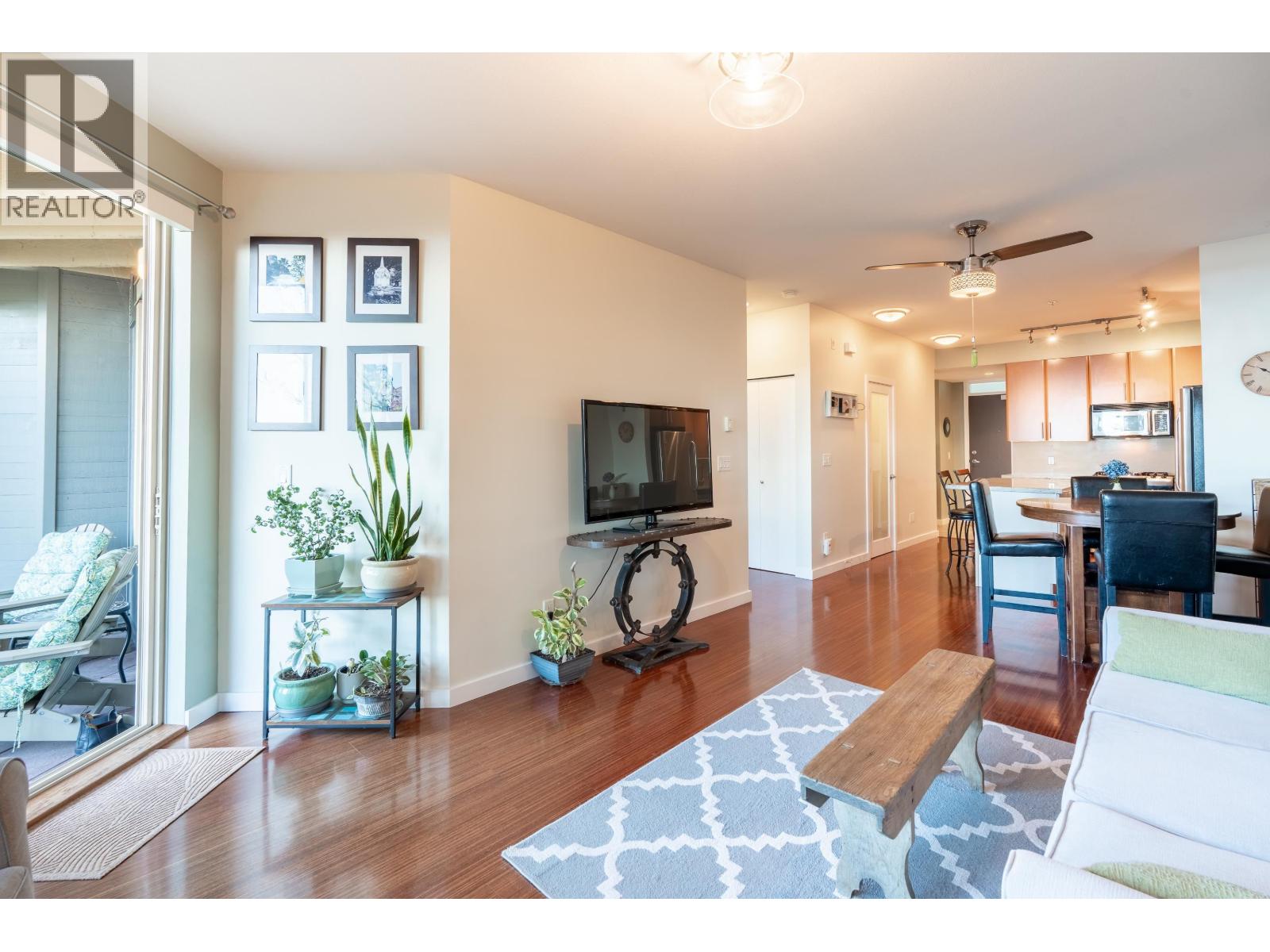 105 5160 DAVIS BAY ROAD, Sechelt