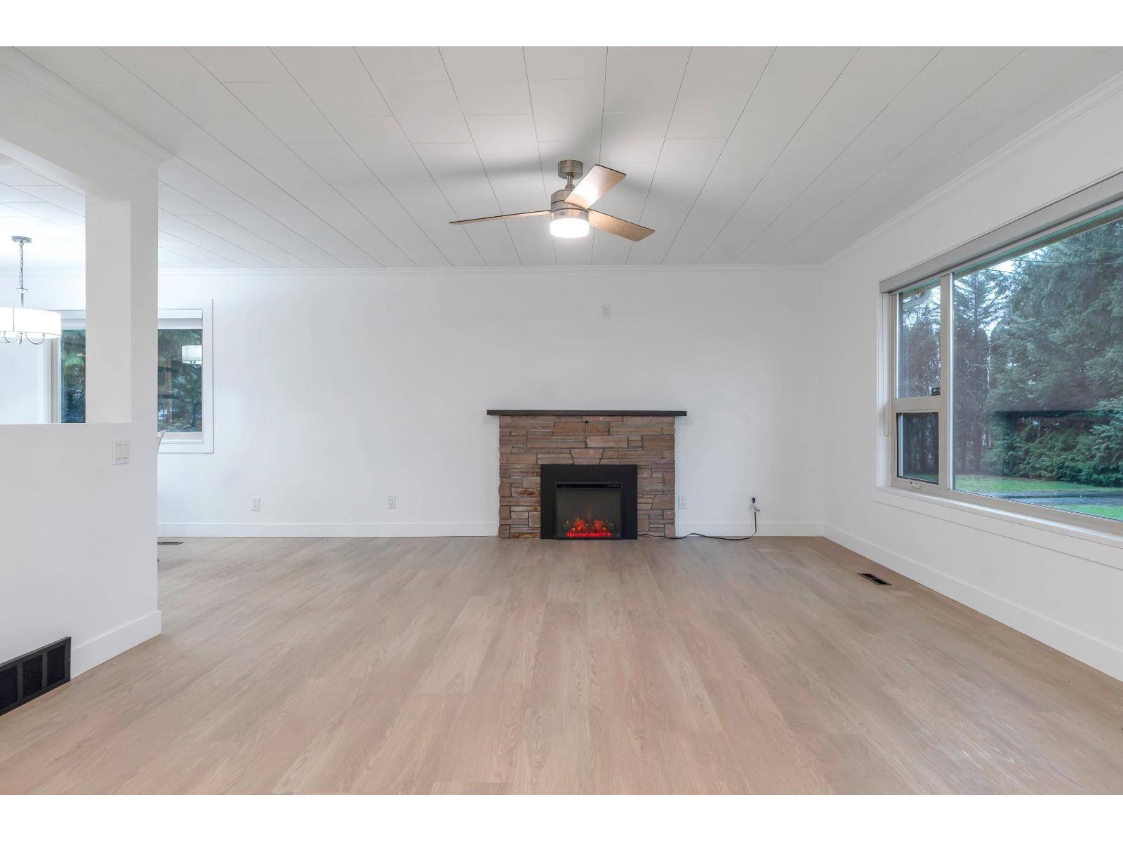 8780 187 STREET - Photo 4 of 31, Surrey, British Columbia