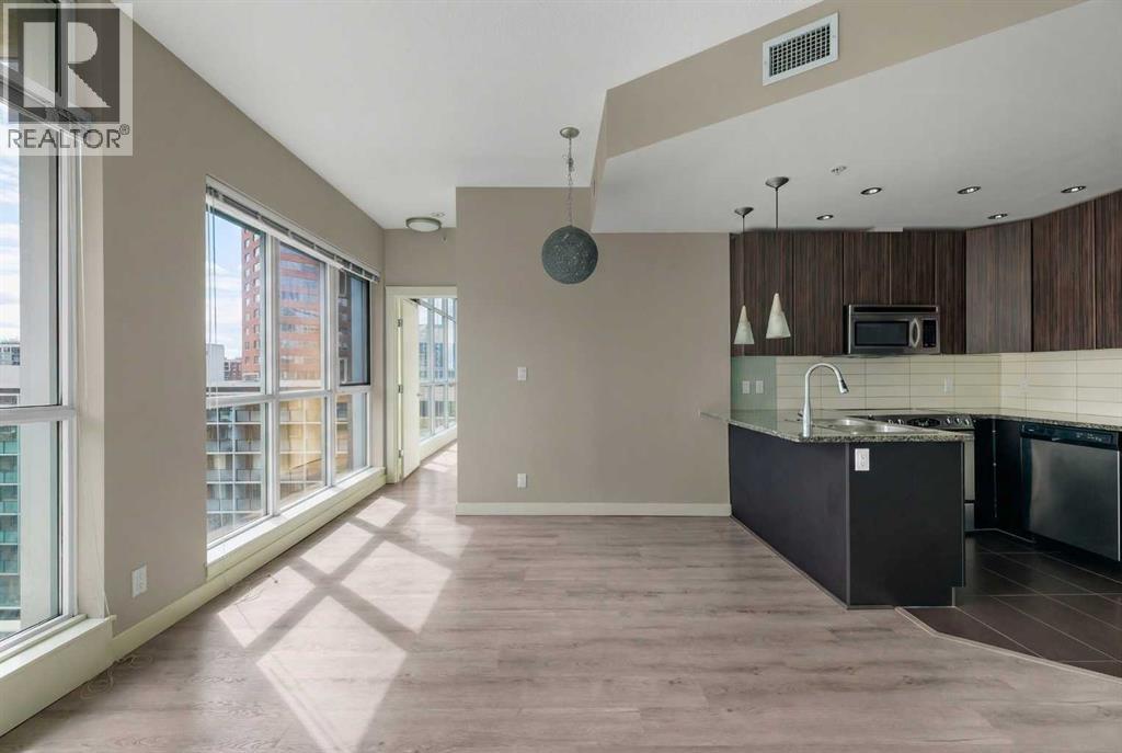 Single Family House for Sale in    Avenue SW Beltline Calgary 