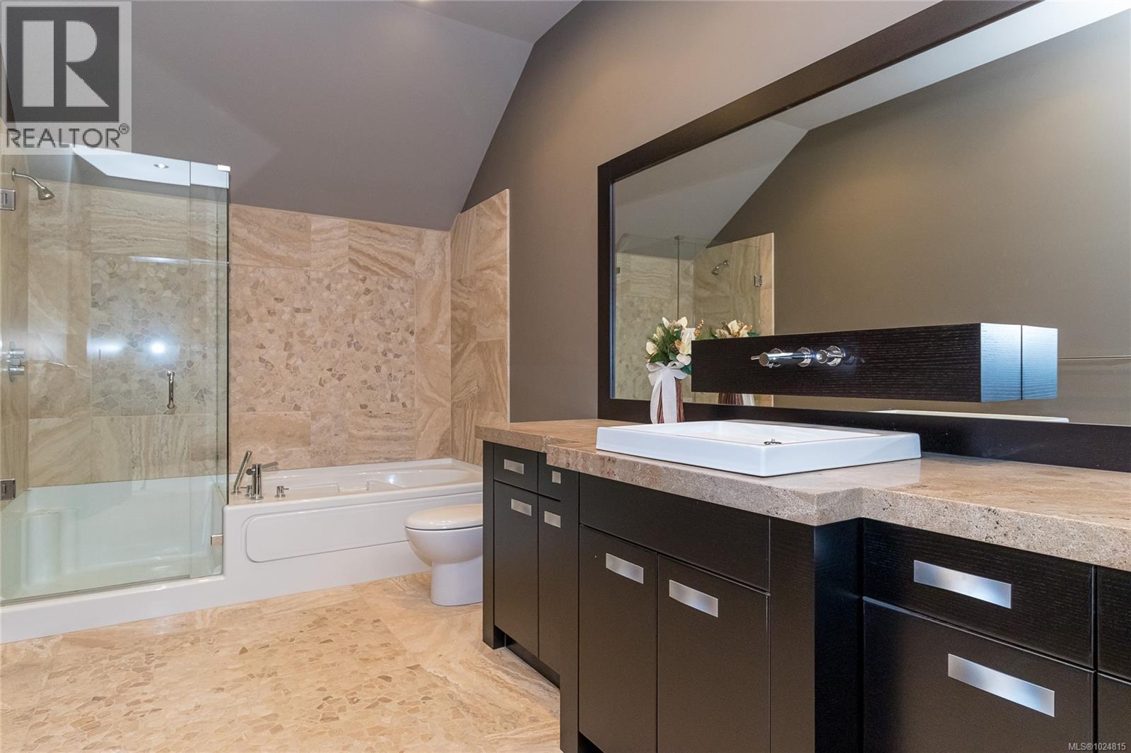 1 6222 Lower Chippewa Rd, Duncan