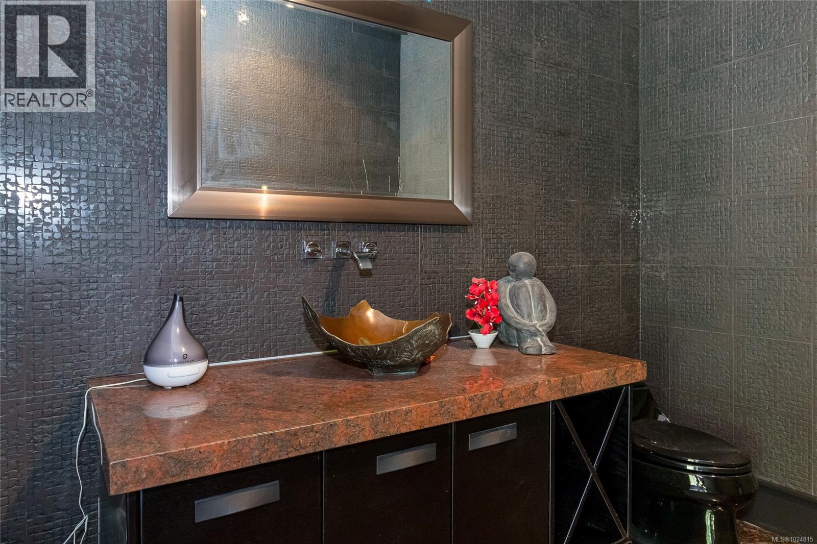 1 6222 Lower Chippewa Rd, Duncan