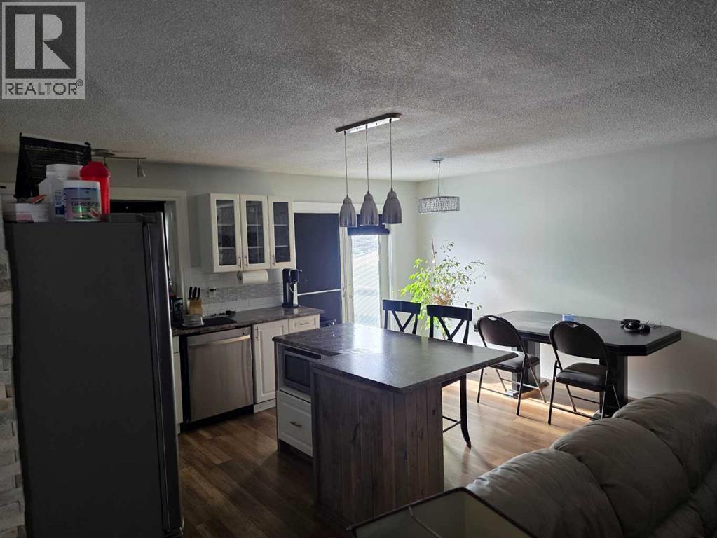 10853 99 AVENUE - 5