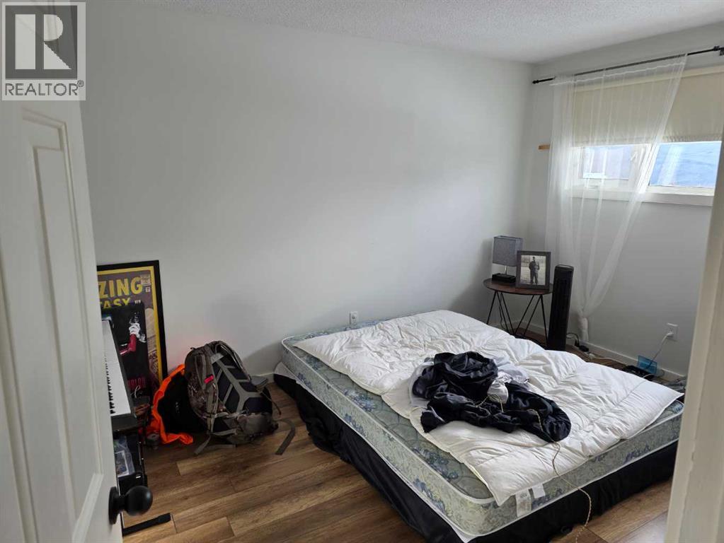 10853 99 AVENUE - 9