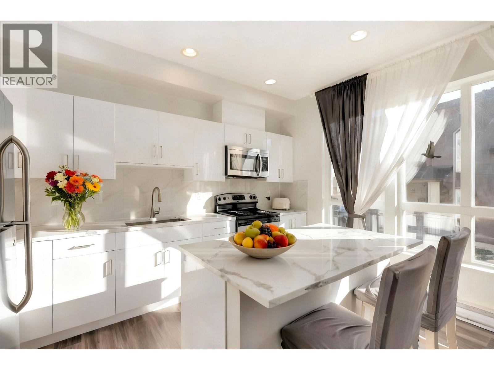 50 160 PEMBINA STREET, New Westminster