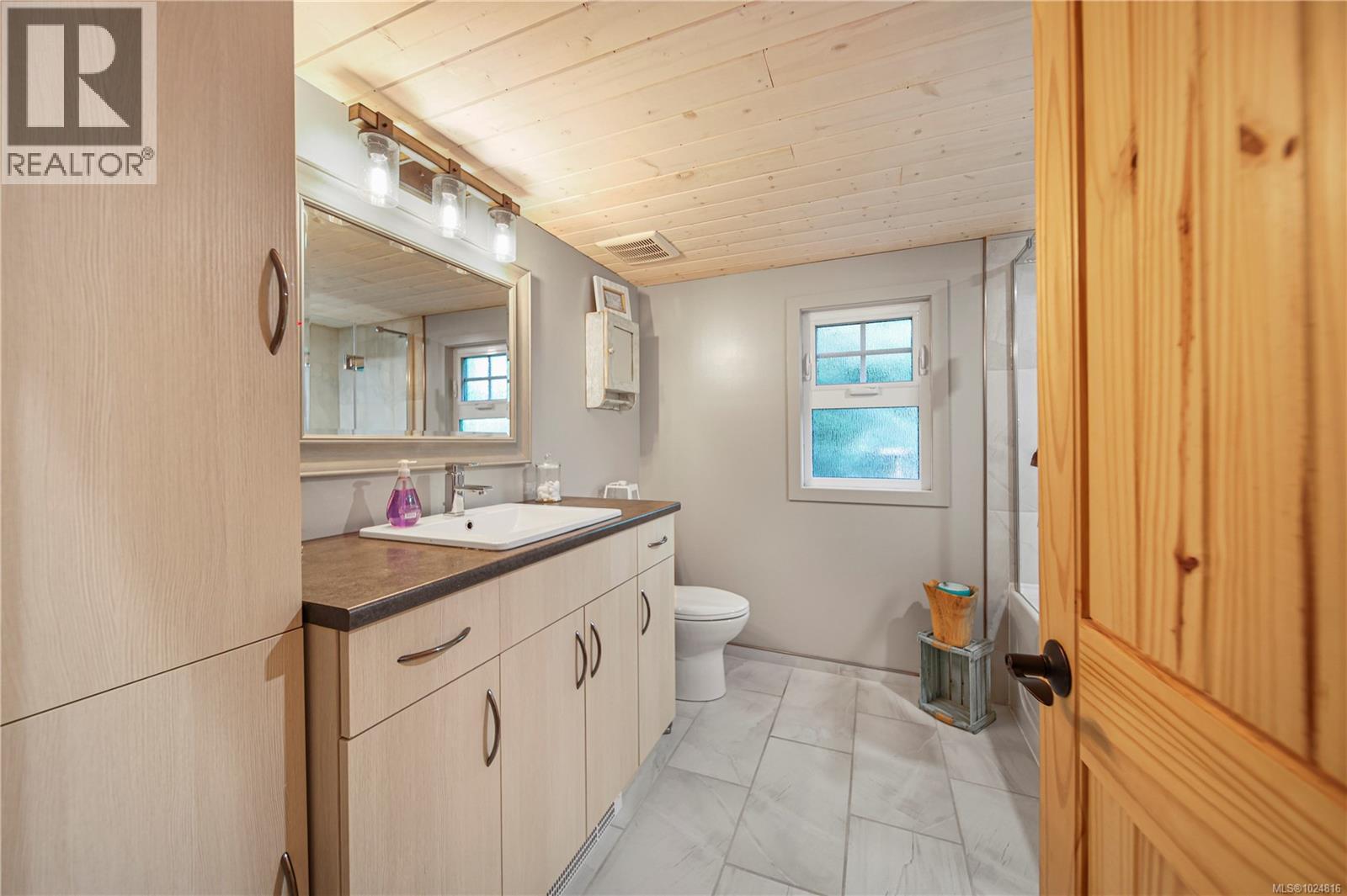 32 10750 Central Lake Rd, Port Alberni