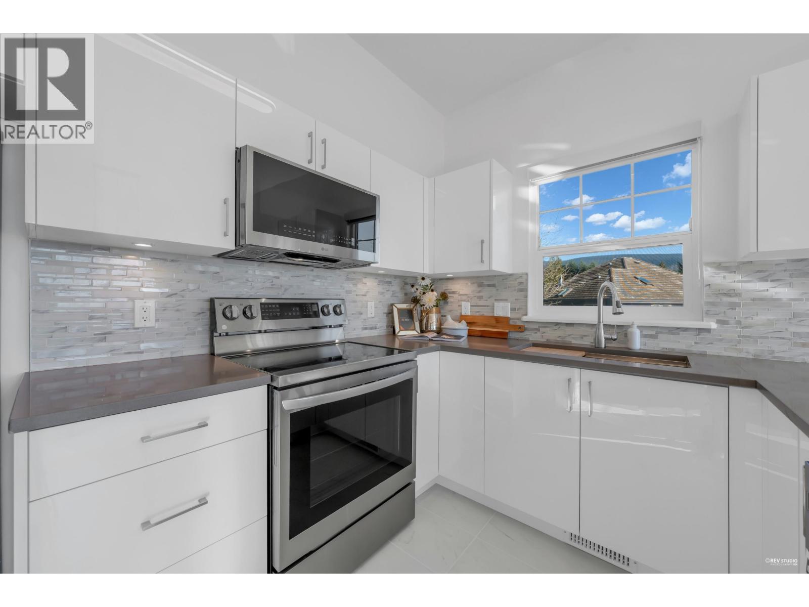 38 1751 PADDOCK DRIVE, Coquitlam