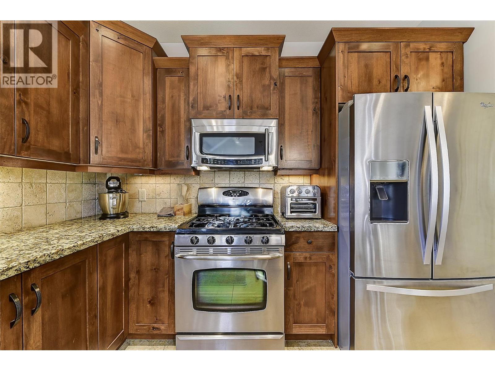 18 2283 Shannon Heights Court, West Kelowna