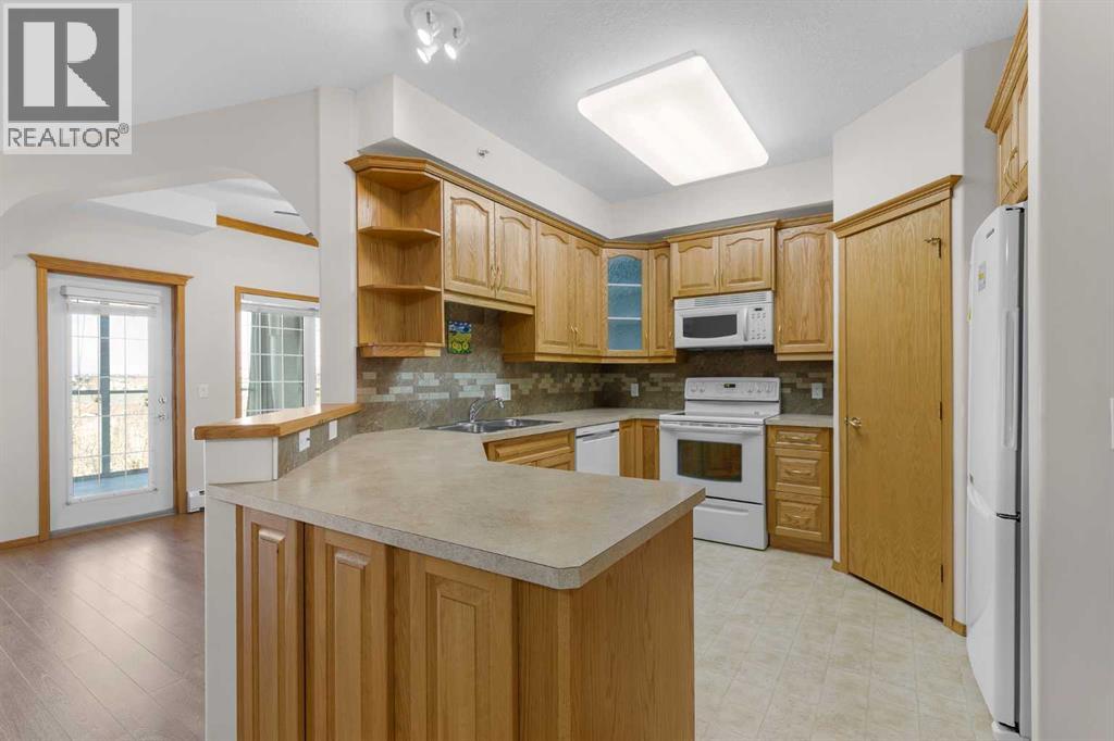 Single Family House for Sale in   Tuscany Springs Boulevard NW Tuscany Calgary 