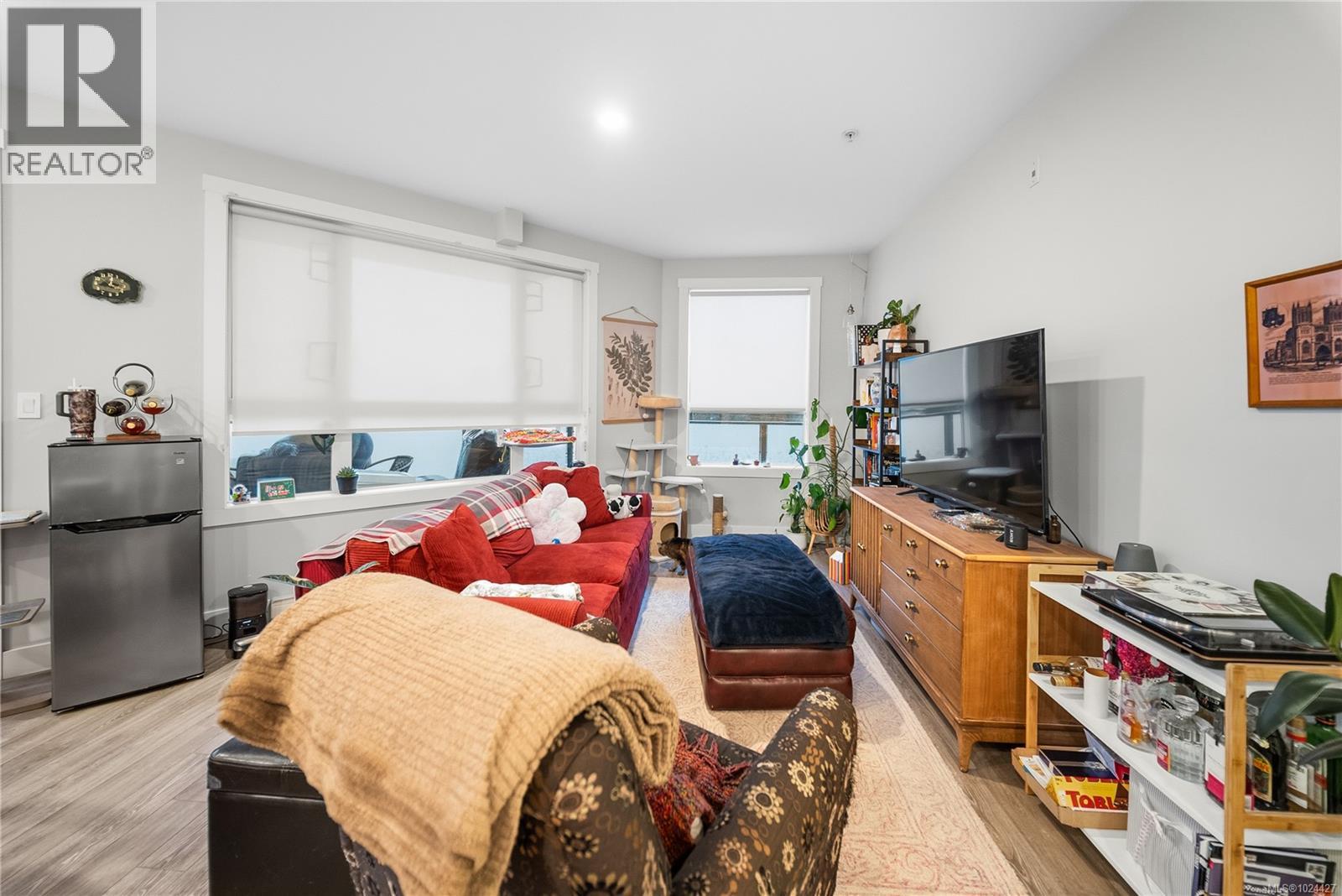 #205 525 THIRD ST - 13