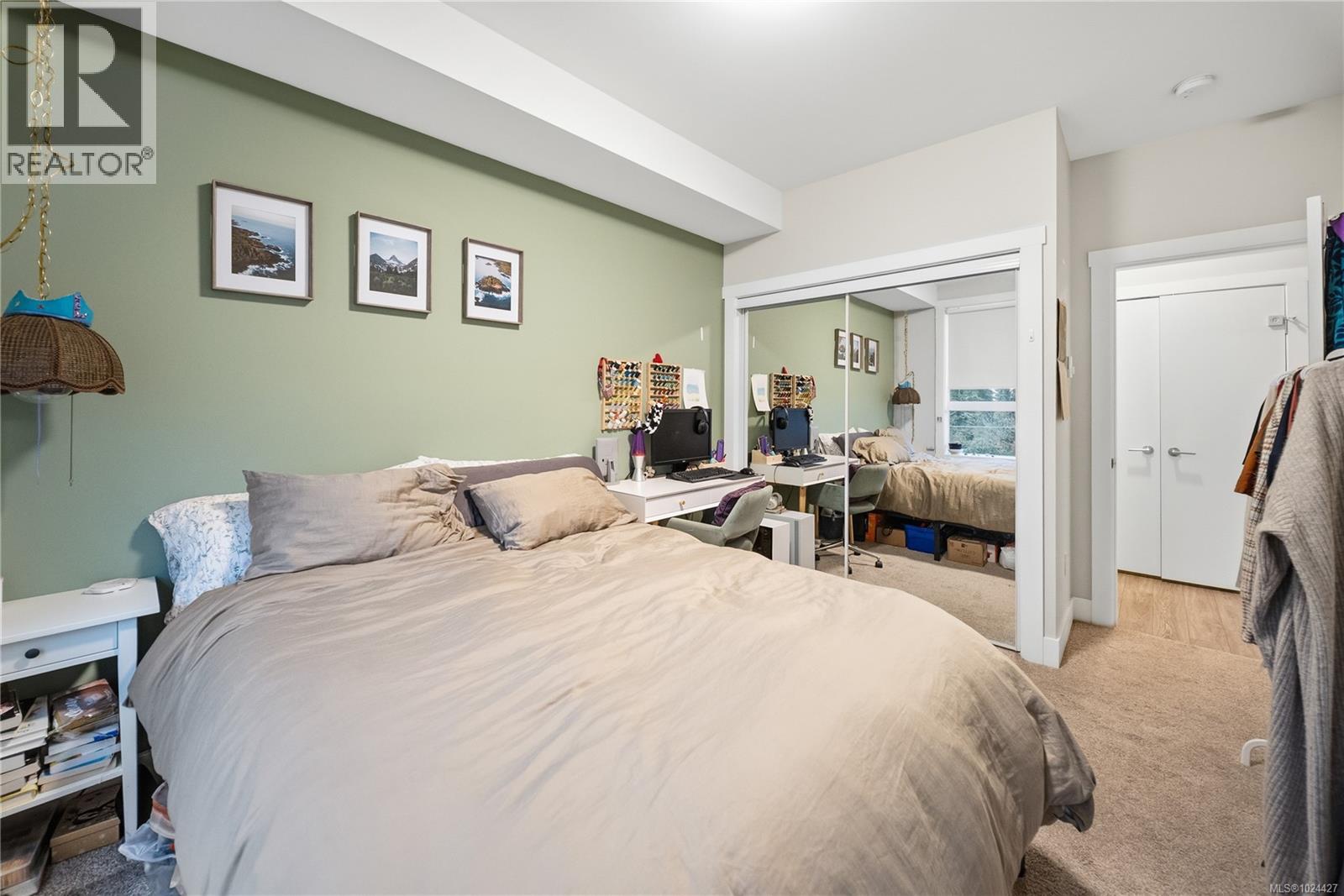 #205 525 THIRD ST - 16