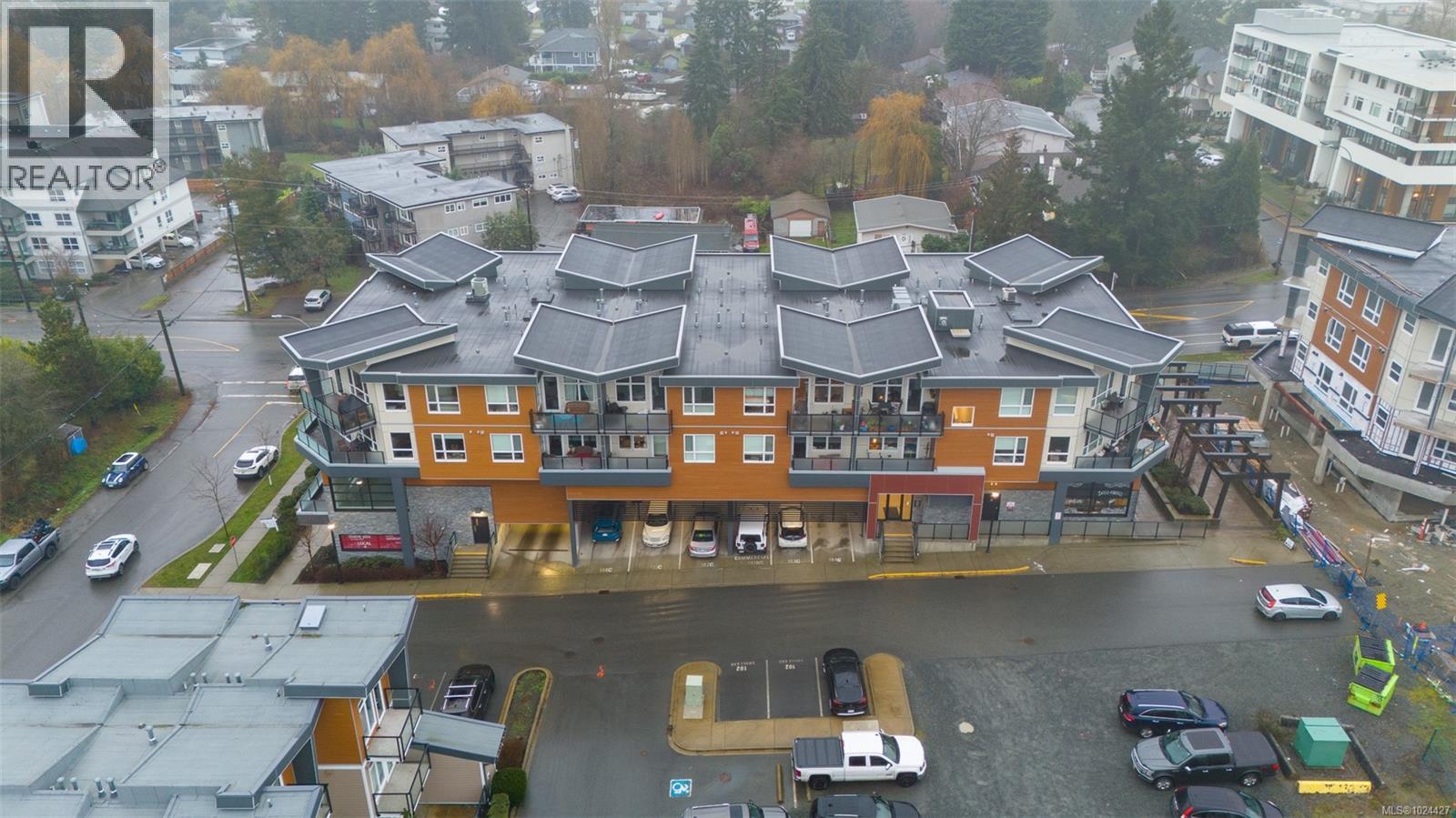 #205 525 THIRD ST - 29