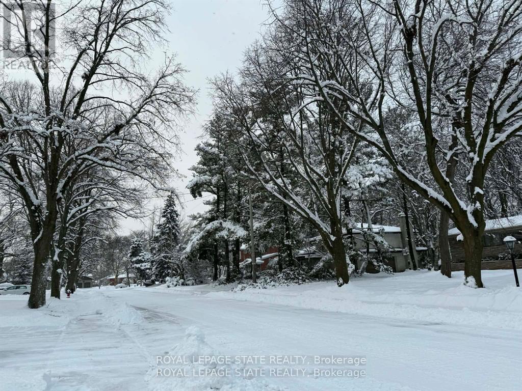 Single Family House for Sale in  WOODSIDE DRIVE Hamilton (Sherwood) 