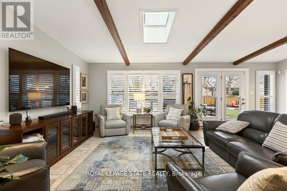 Single Family House for Sale in  WOODSIDE DRIVE Hamilton (Sherwood) 