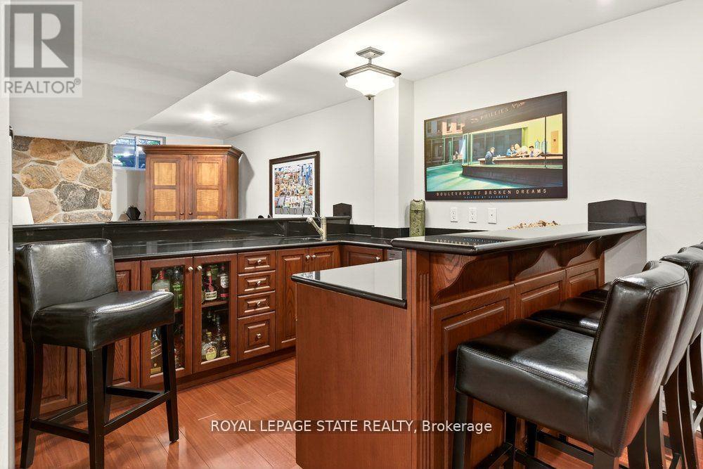 Single Family House for Sale in  WOODSIDE DRIVE Hamilton (Sherwood) 