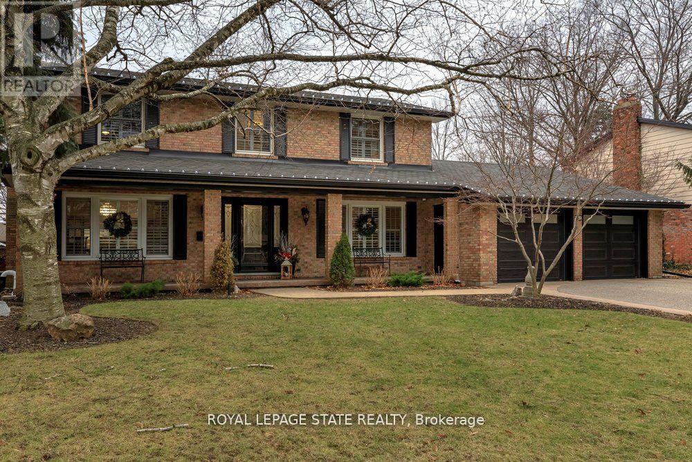 Single Family House for Sale in  WOODSIDE DRIVE Hamilton (Sherwood) 