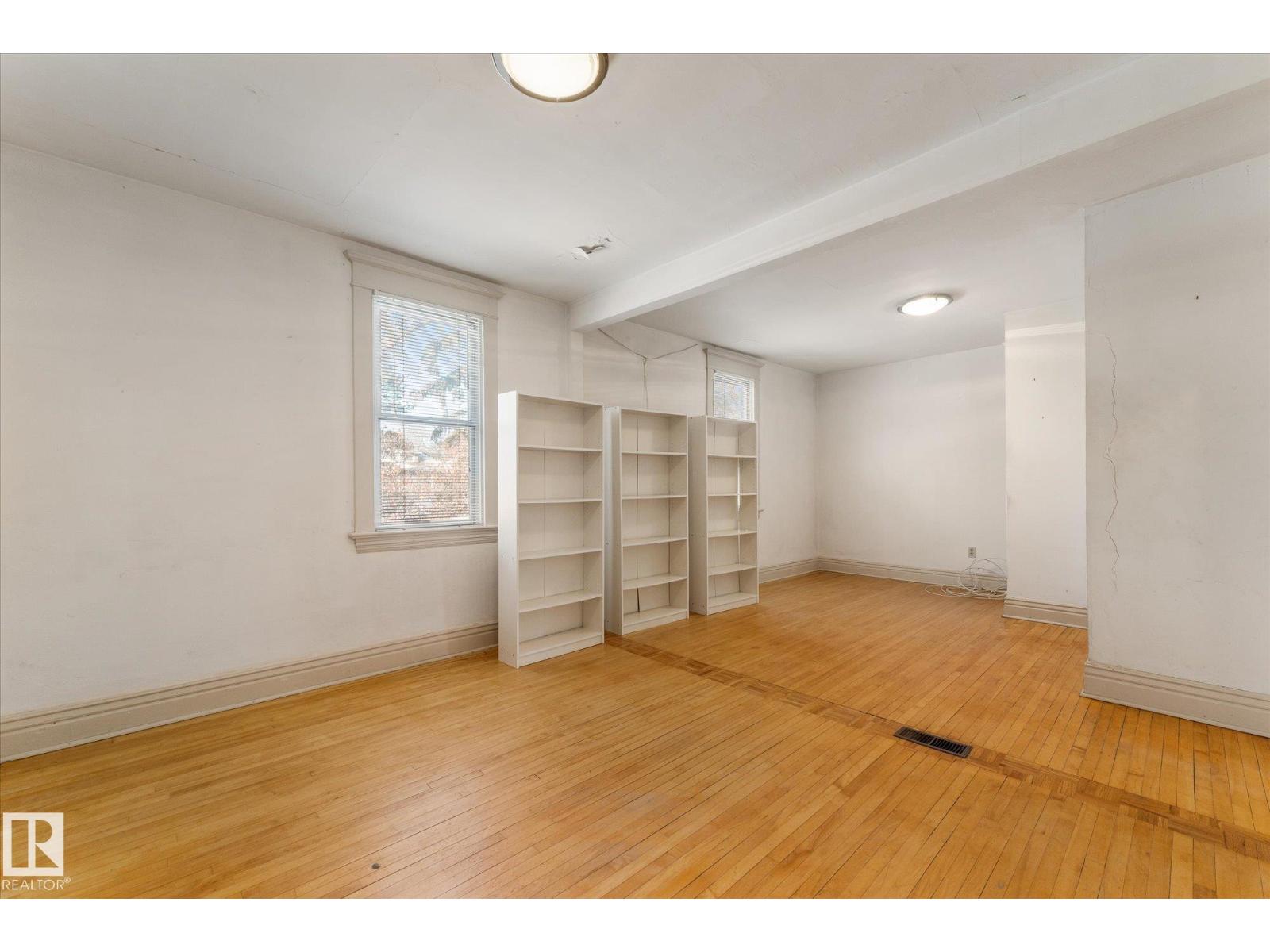 
          10921 126 Street NW
            <br/>
            <span>Edmonton</span>
            , 
            <span>AB</span>
             <span>T5M0P4</span>
         - Photo 47