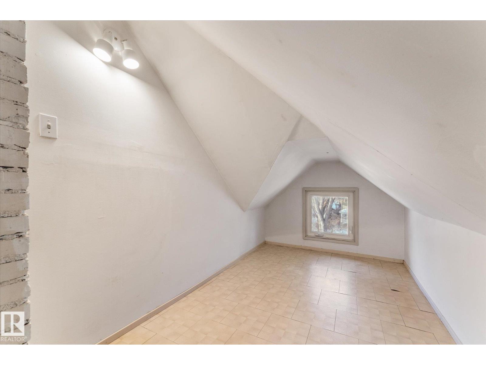 
          10921 126 Street NW
            <br/>
            <span>Edmonton</span>
            , 
            <span>AB</span>
             <span>T5M0P4</span>
         - Photo 21