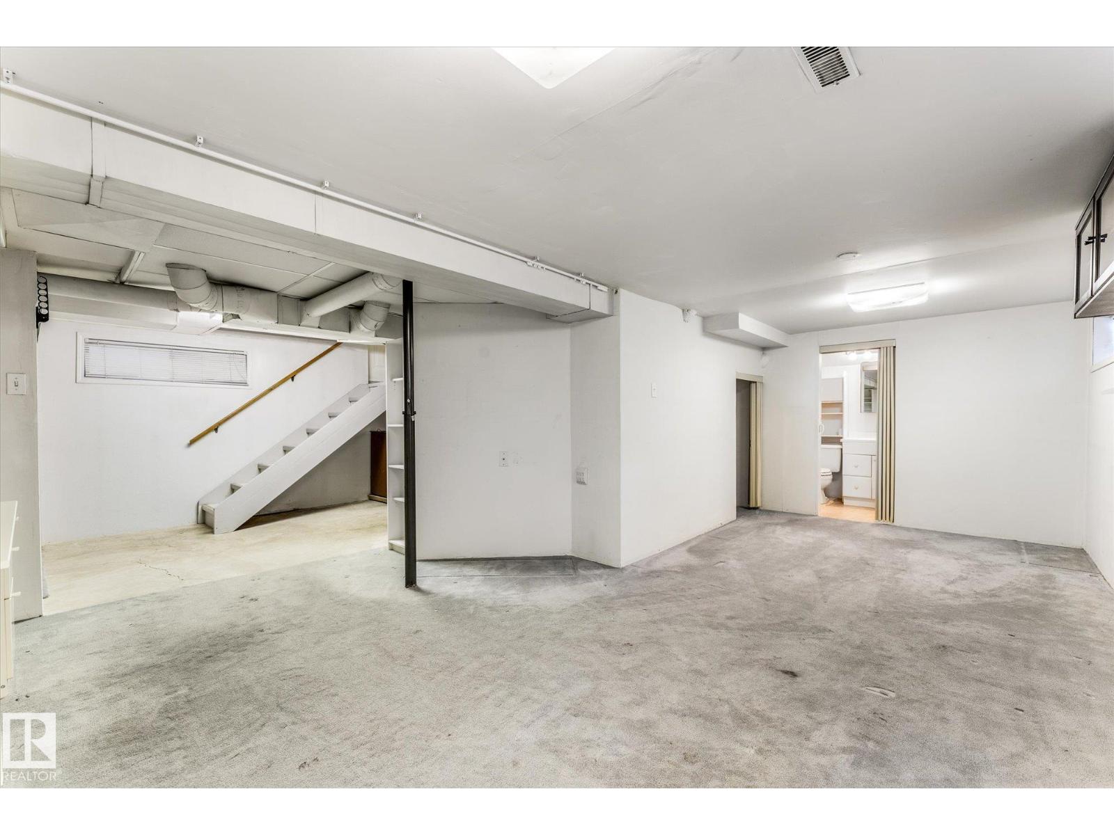 
          10921 126 Street NW
            <br/>
            <span>Edmonton</span>
            , 
            <span>AB</span>
             <span>T5M0P4</span>
         - Photo 33