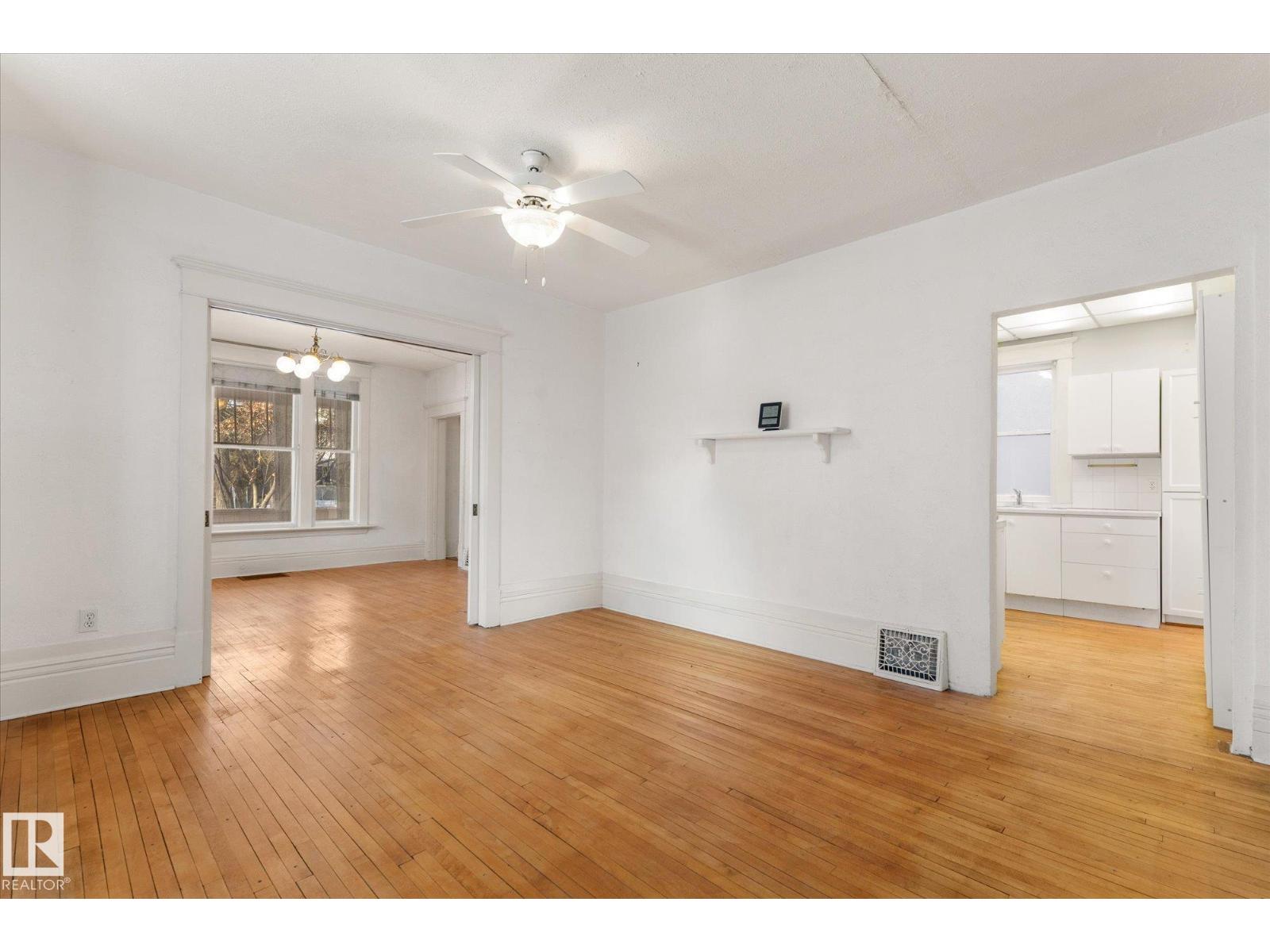 
          10921 126 Street NW
            <br/>
            <span>Edmonton</span>
            , 
            <span>AB</span>
             <span>T5M0P4</span>
         - Photo 32