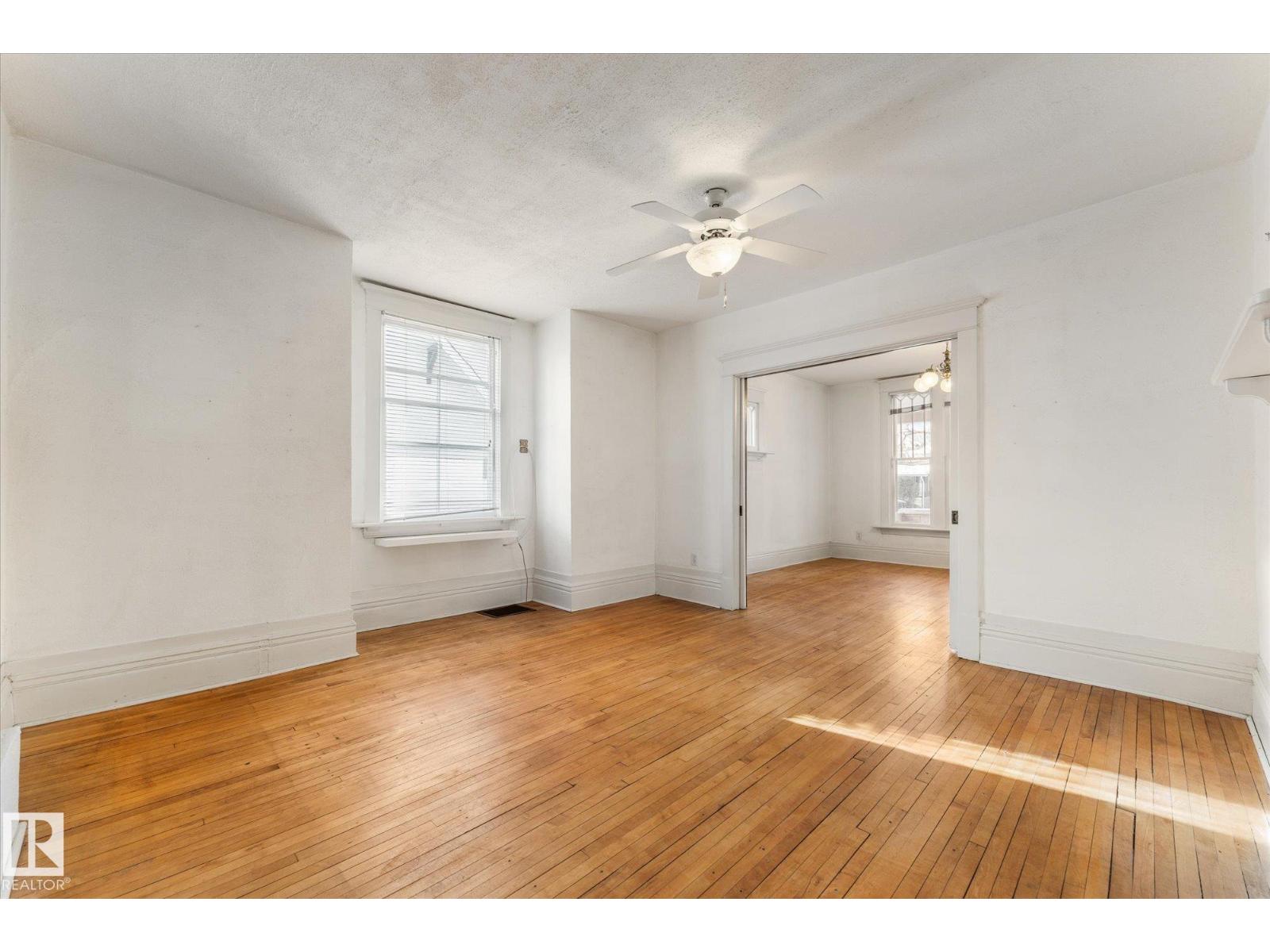 
          10921 126 Street NW
            <br/>
            <span>Edmonton</span>
            , 
            <span>AB</span>
             <span>T5M0P4</span>
         - Photo 26