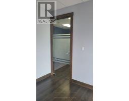 301 10376 Yonge Street, Richmond Hill, ON L4C3B8 Photo 17