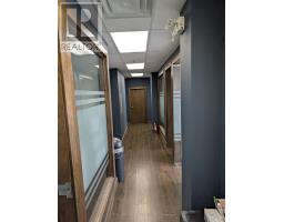 301 10376 Yonge Street, Richmond Hill, ON L4C3B8 Photo 21