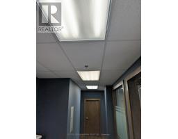 301 10376 Yonge Street, Richmond Hill, ON L4C3B8 Photo 20