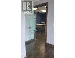 301 10376 Yonge Street, Richmond Hill, ON L4C3B8 Photo 7