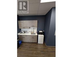 301 10376 Yonge Street, Richmond Hill, ON L4C3B8 Photo 9