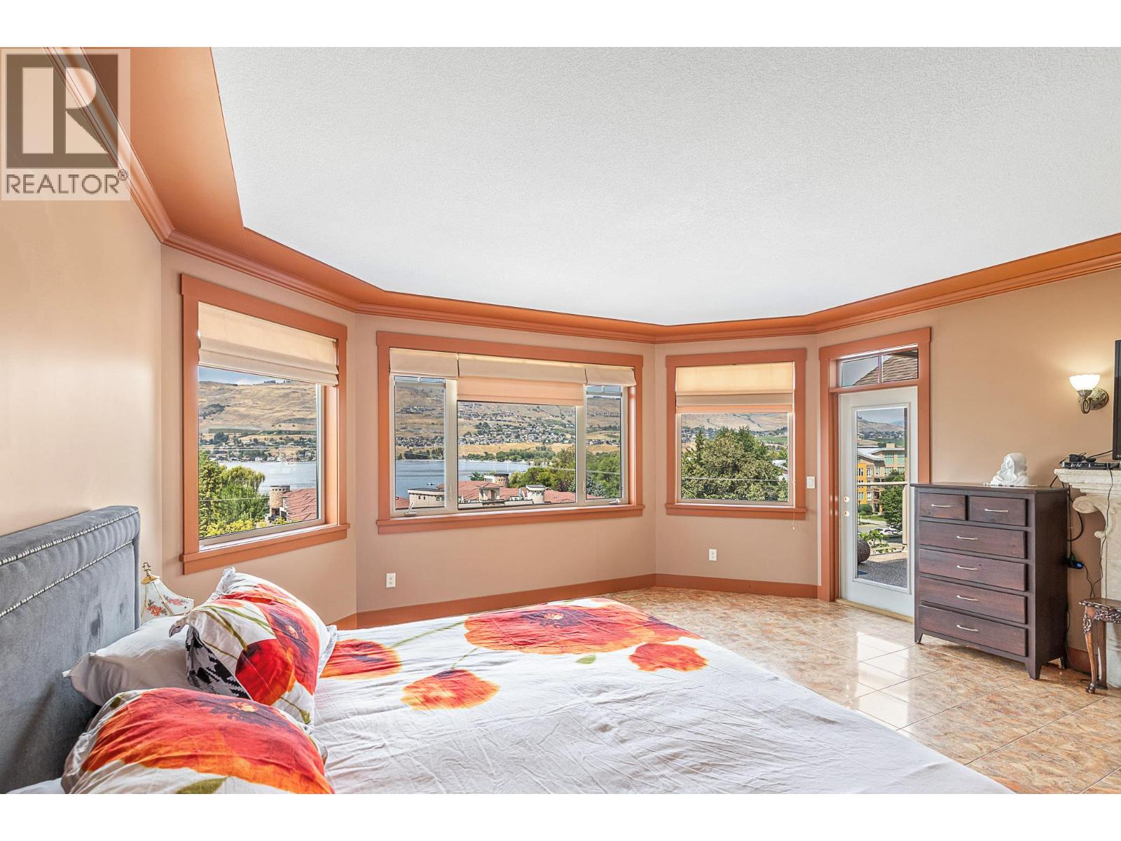 1033 Longacre Place - 31
