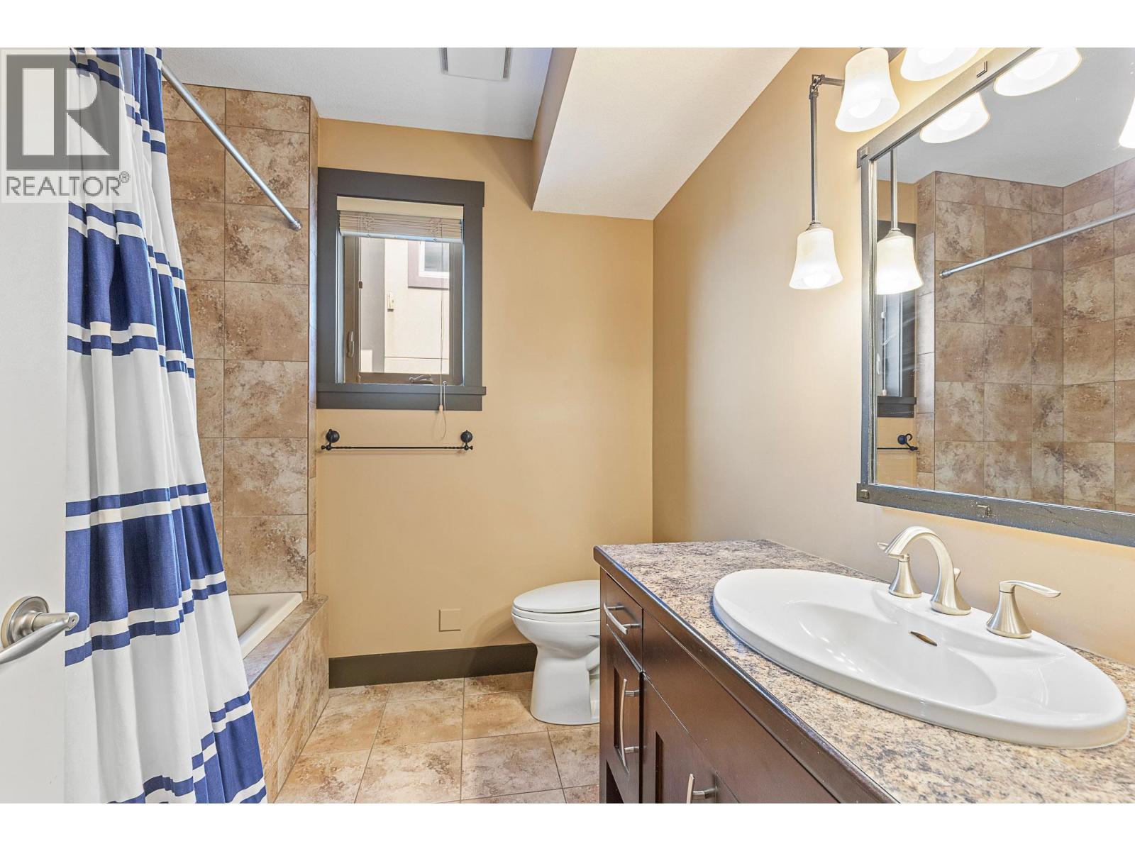 1033 Longacre Place, Vernon