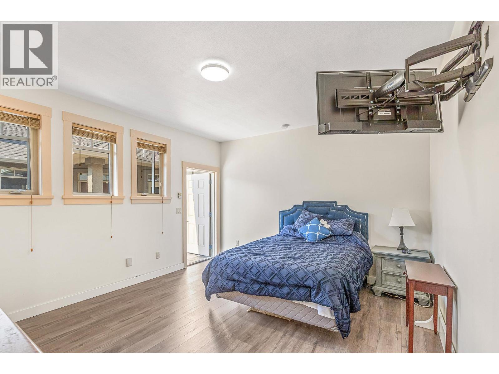 1033 Longacre Place, Vernon