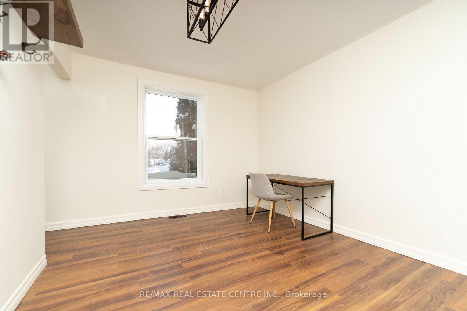 125 JAMES STREET S - 10