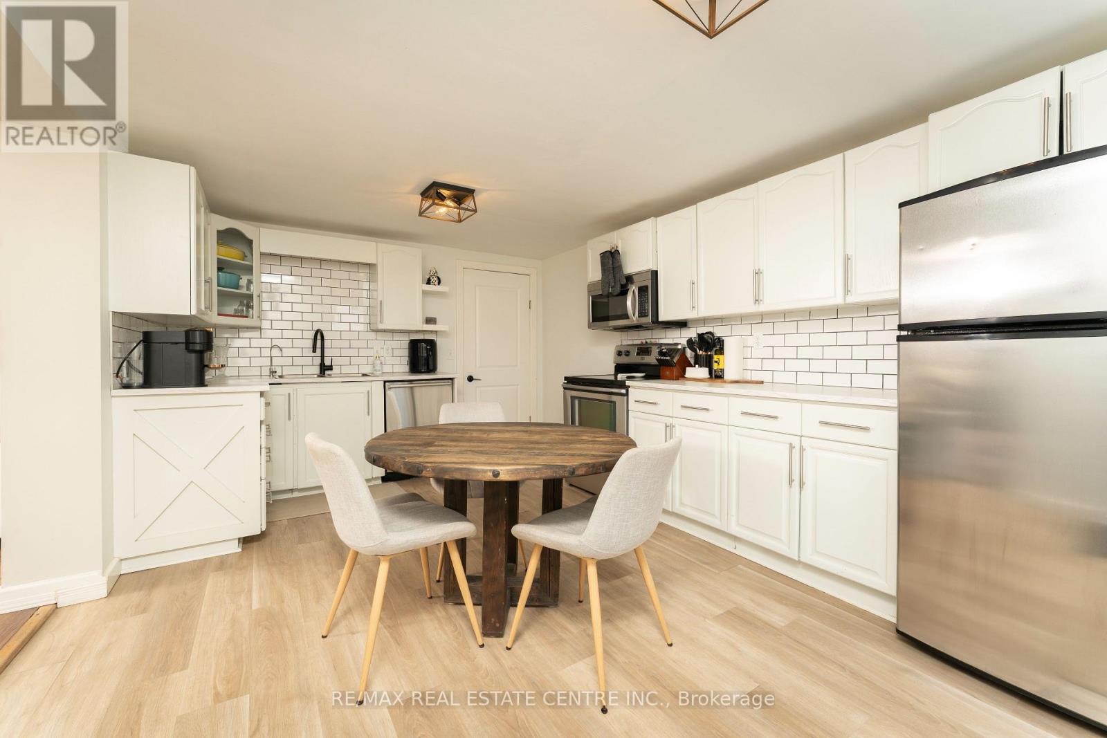125 JAMES STREET S - 4