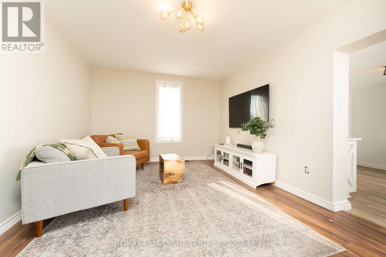 125 JAMES STREET S - 6