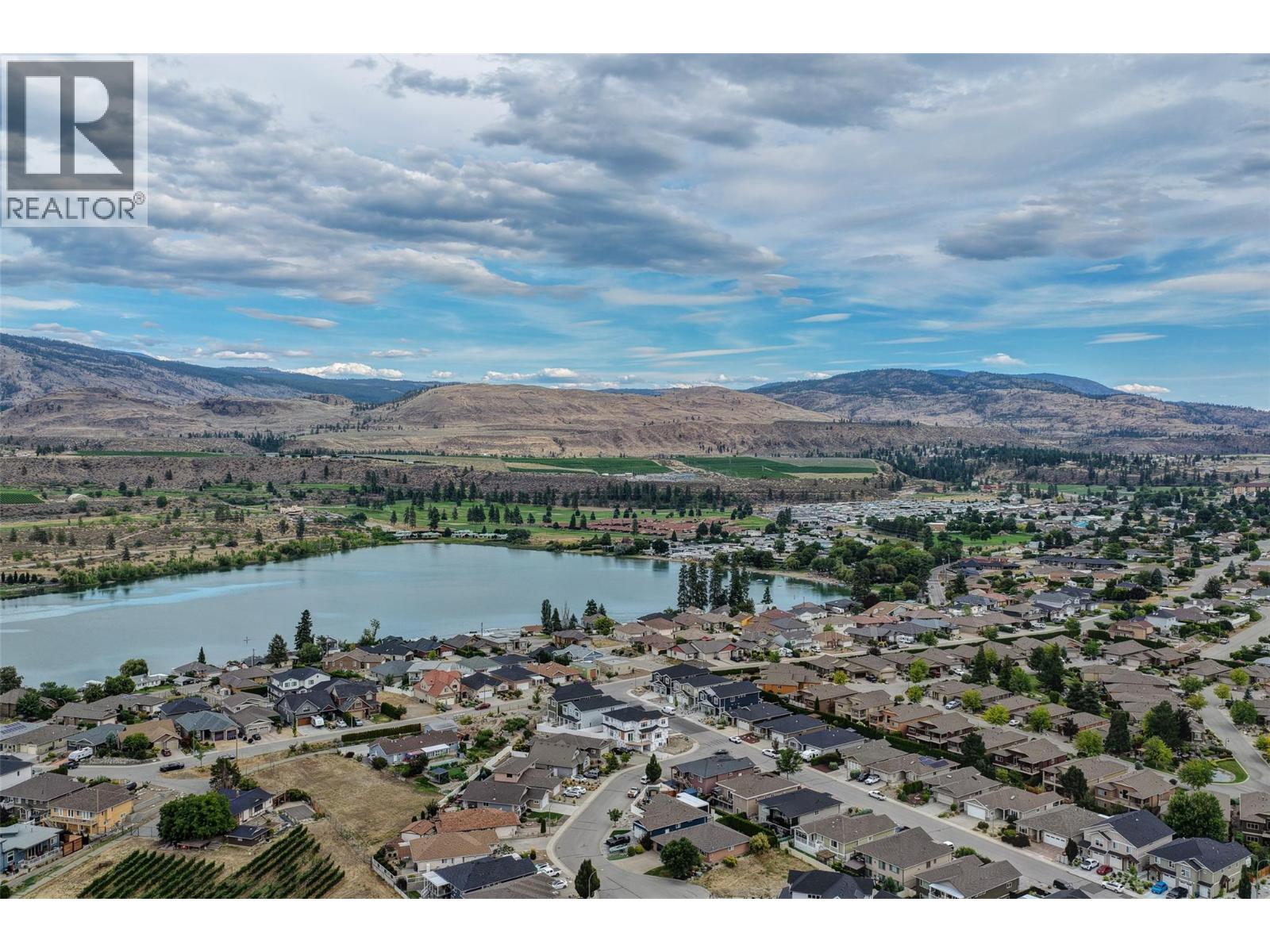 394 Chardonnay Avenue, Oliver