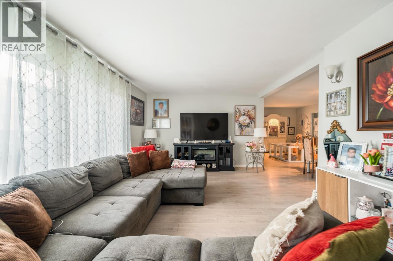 2155 PRAIRIE AVENUE, Port Coquitlam