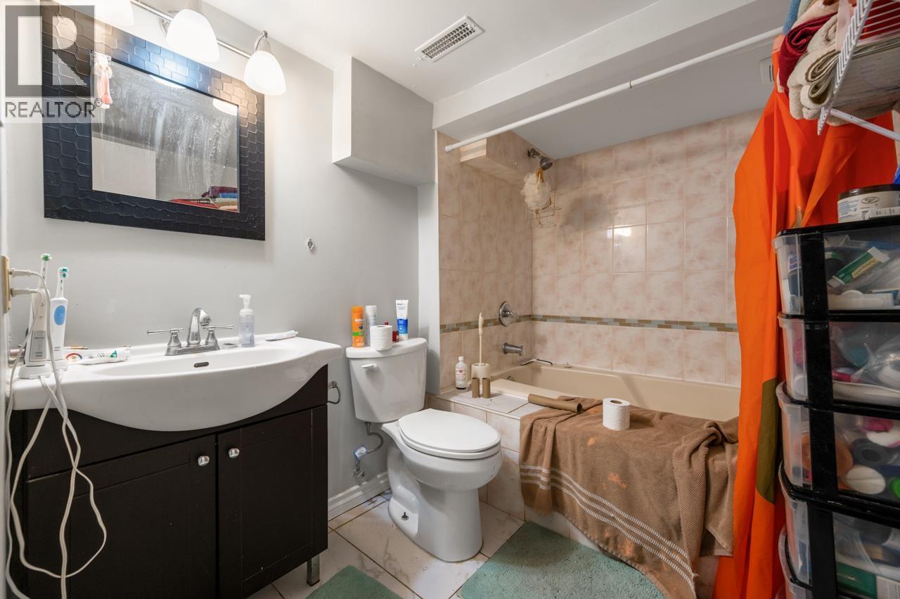 2155 PRAIRIE AVENUE, Port Coquitlam