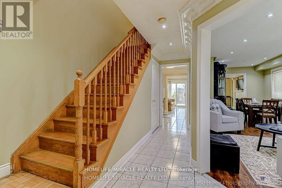 7 CREEKWOOD COURT - 8
