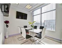 208 10376 Yonge Street, Richmond Hill, ON L4C3B8 Photo 6